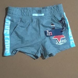 Cute sport shorts.